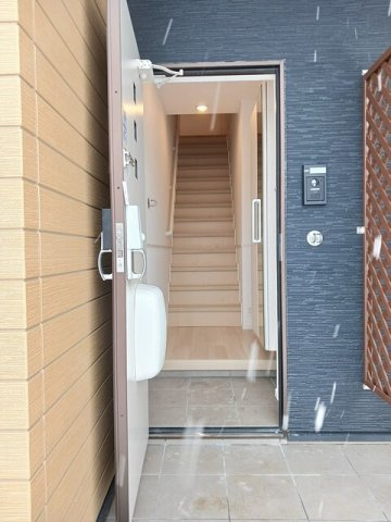 アーバンコート　西青山　北棟の玄関