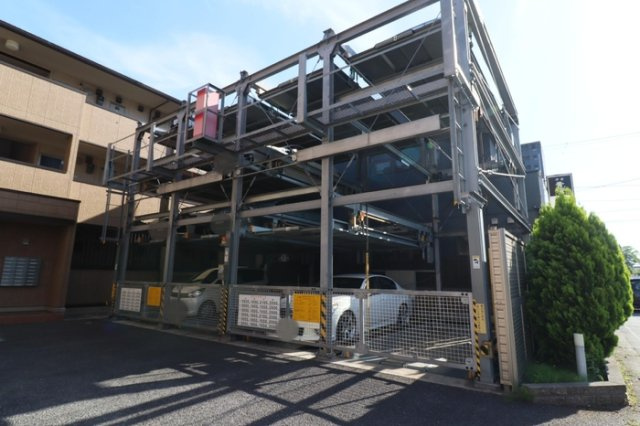 Bright oneの駐車場