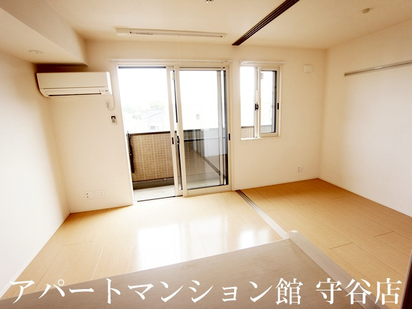 Bright oneの居間・リビング