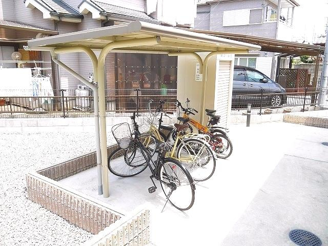 レオネクストシャロームのその他共用部分|自転車置き場