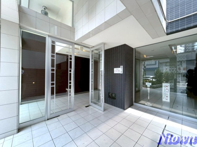 【エントランス】 | エステムプラザ名古屋栄プレミアム | ゆとりのあるエントランスです