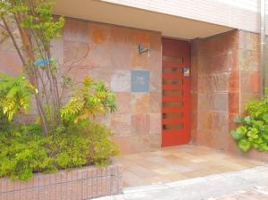 墨田区菊川１丁目の賃貸マンションのエントランス|エントランスは重厚なイメージ♪