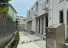 【エントランス】アンジュール代田