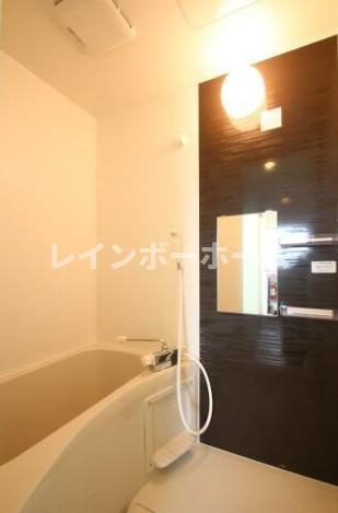 ＣＢ川越ジュアンの浴室
