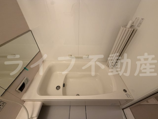 ピンブルコートの浴室