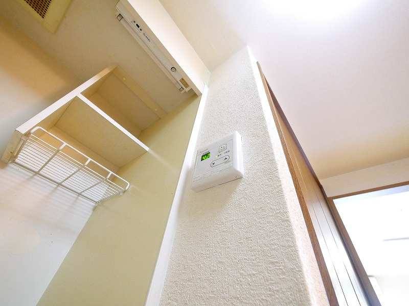 る・いりーでの設備|給湯器のリモコン