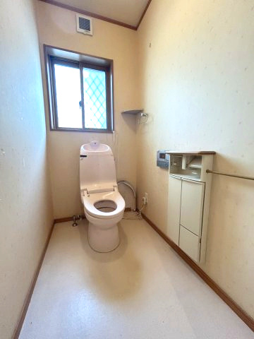 中古戸建　長野市稲里町中央三丁目のトイレ