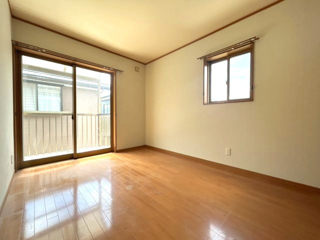 中古戸建　長野市稲里町中央三丁目の洋室|2階洋室