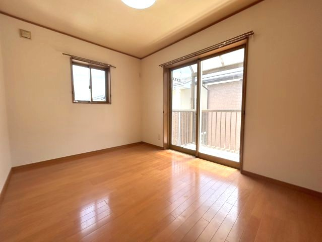 中古戸建　長野市稲里町中央三丁目の洋室|2階洋室
