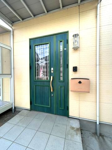 中古戸建　長野市稲里町中央三丁目の玄関