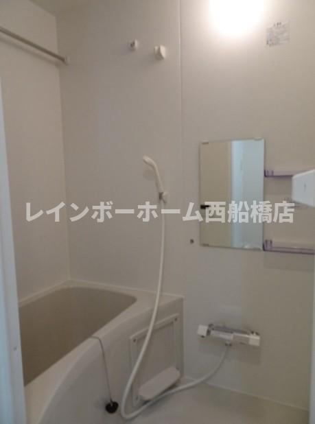 ベイホーム市川の浴室