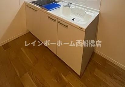 ベイホーム市川のキッチン