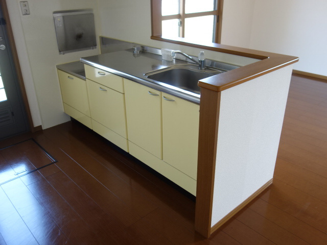アルスクレストⅡ　２棟のキッチン