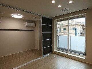 風香東新宿のバルコニー|お洗濯にも便利なバルコニー付き