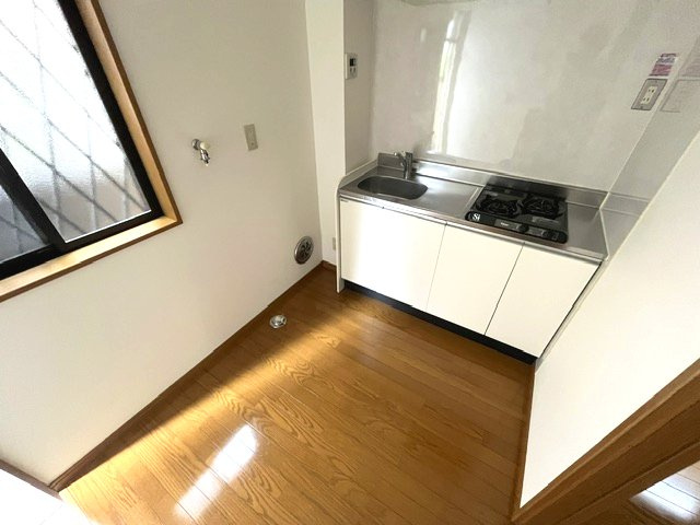 ソラーナ高円寺のキッチン|コンパクトなキッチンで掃除もラクラク