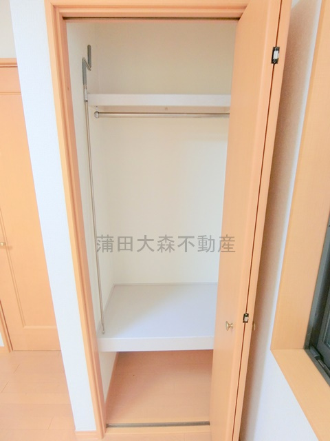 池上7丁目戸建の収納|洋室6.5帖　収納