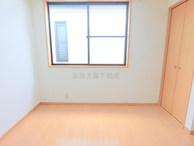 池上7丁目戸建の洋室