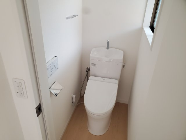 コーポ大井のトイレ|コンパクトで使いやすいトイレです