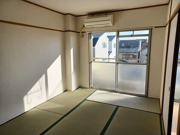 中根ハイツの収納