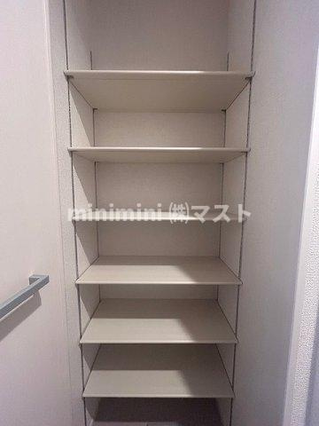 ブランドール新町の収納