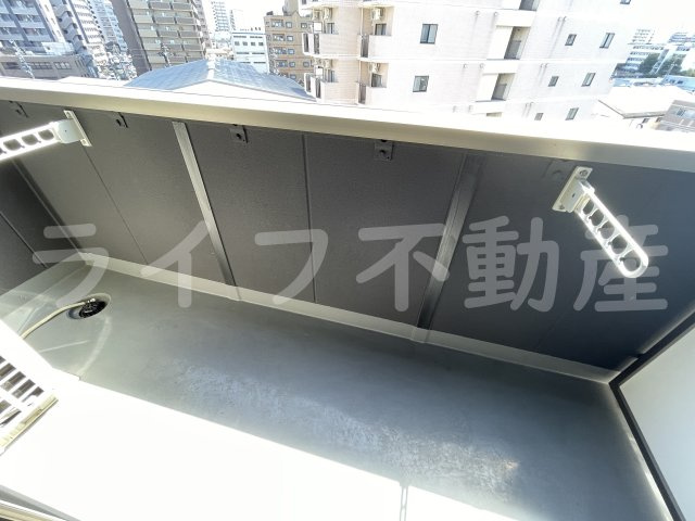 第10美和マンションのバルコニー|お洗濯にも便利なバルコニー付き
