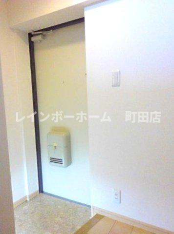 グロリア　レジデンス※初期費用分割あと払いサービス利用可能物件の玄関