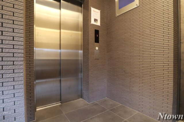 【ロビー】 | エステムコート名古屋新栄アクシス | 落ち着いたロビーです