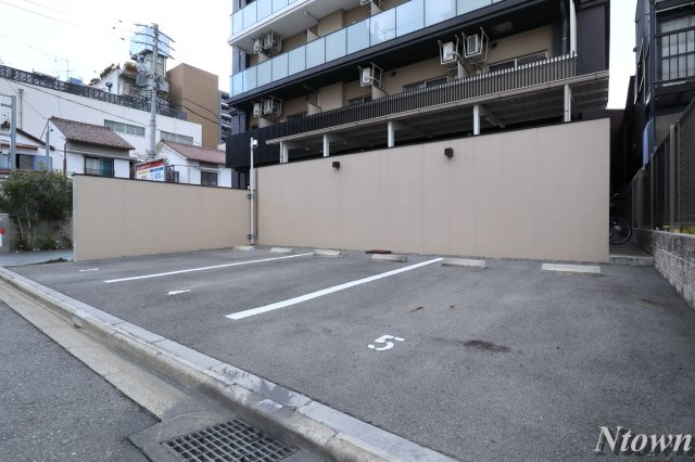 【駐車場】 | エステムコート名古屋新栄アクシス | 駐車場完備です