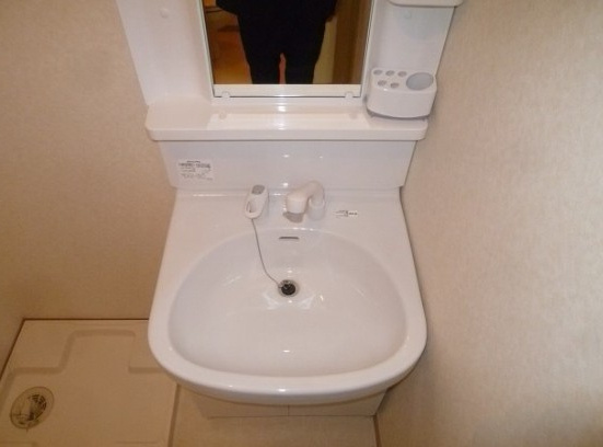 調布市国領町７丁目の賃貸マンションの洗面所