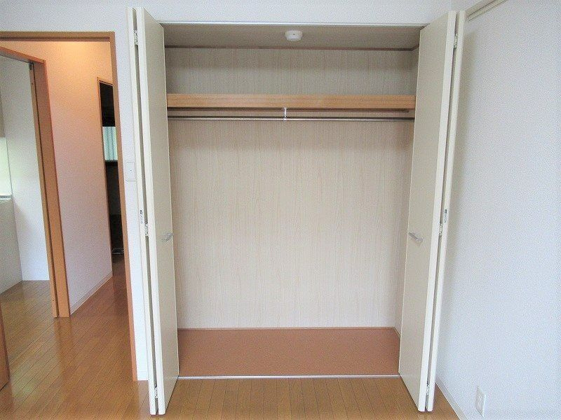 KAULANA　EASTの収納|現況優先。家具等はイメージのため設置しておりません。