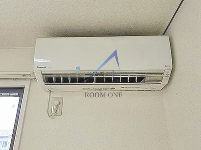 クラッピングハウスの設備|エアコンです。