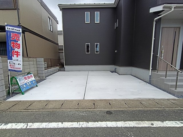 LiGNAGE NEX-G 高崎石原町01期 1号棟の駐車場|現地撮影