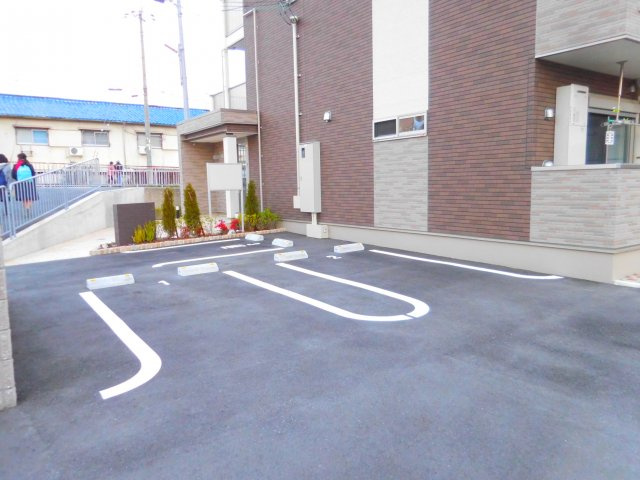 ラシュレの駐車場