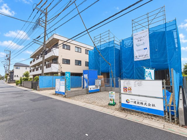 三郷市　東町　新築戸建　全2棟の前面道路含む現地写真|前面道路含む現地写真です