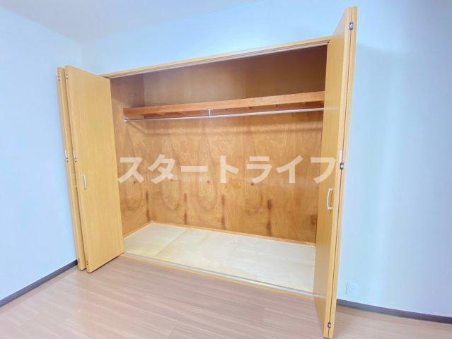 大阪市淀川区西中島４丁目の賃貸マンションの収納