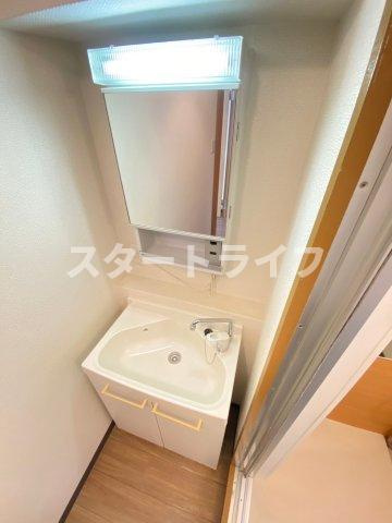 大阪市淀川区西中島４丁目の賃貸マンションの洗面所