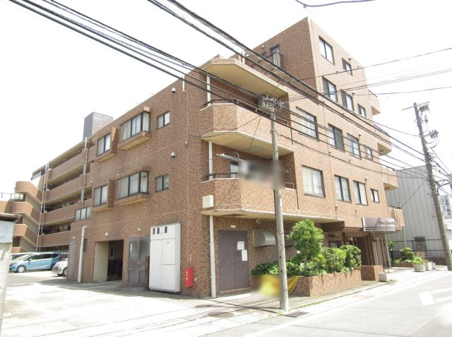 ライオンズマンション草加西町の外観