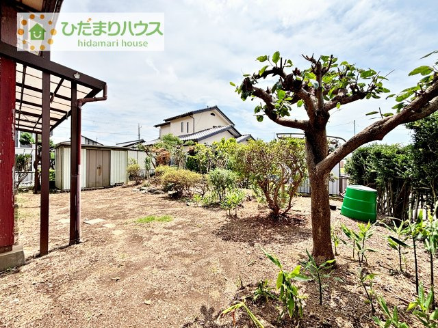 【庭】 | つくば市東光台1丁目　中古戸建 | 周辺には高い建物がないため、お庭には太陽の光が降り注ぎます♪