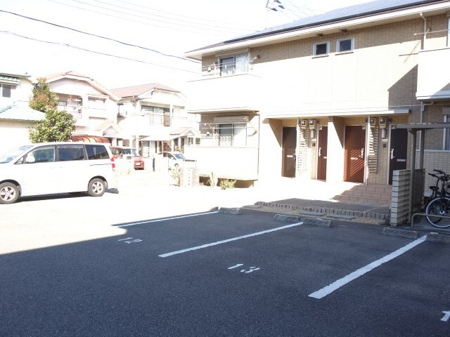 グランアヴァンティ　Ａ棟の駐車場