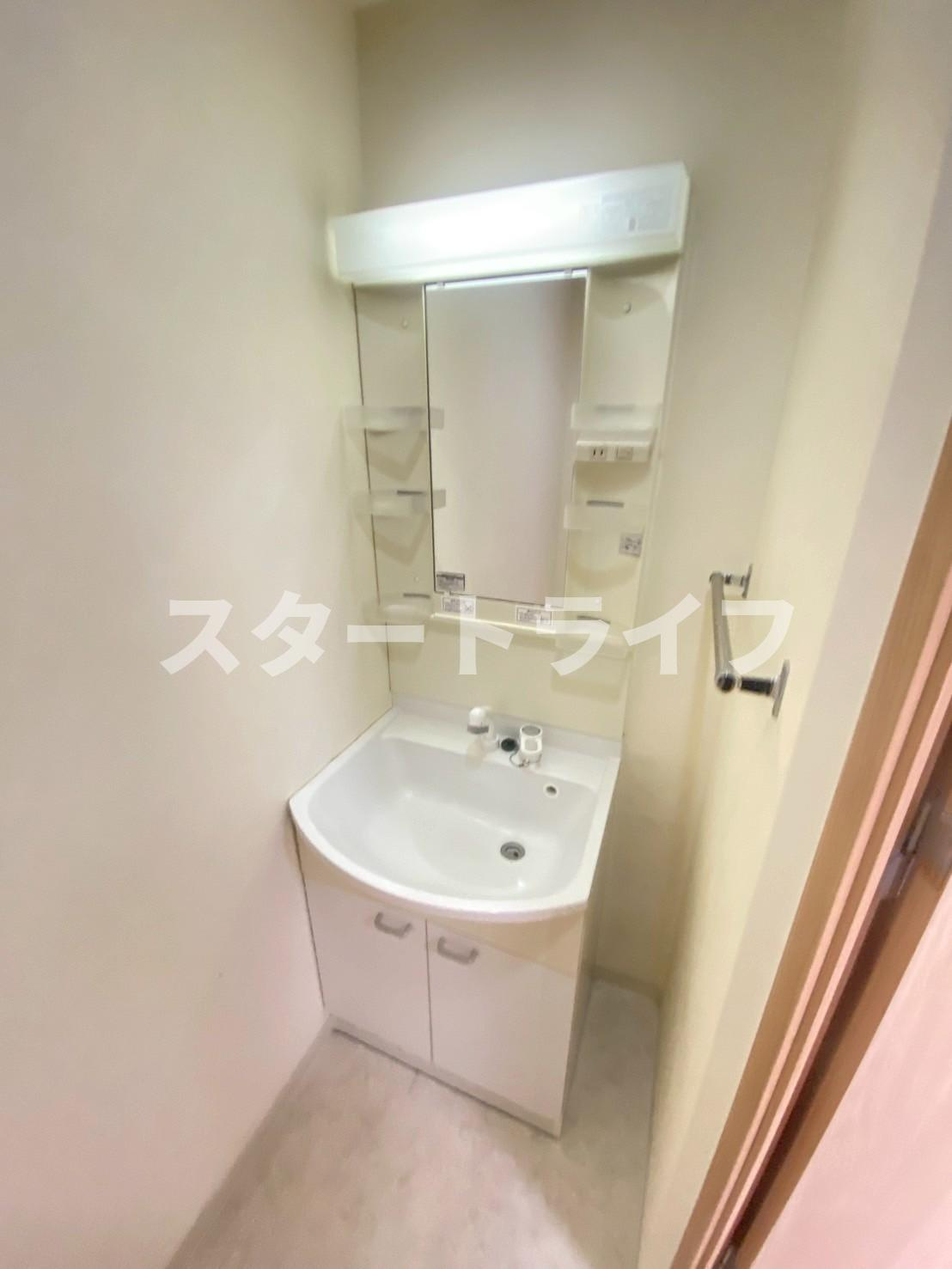 大阪市淀川区西中島２丁目の賃貸マンションの洗面所