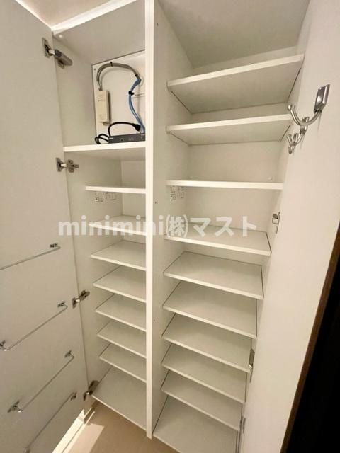 ザ・パークハビオ天満橋の玄関