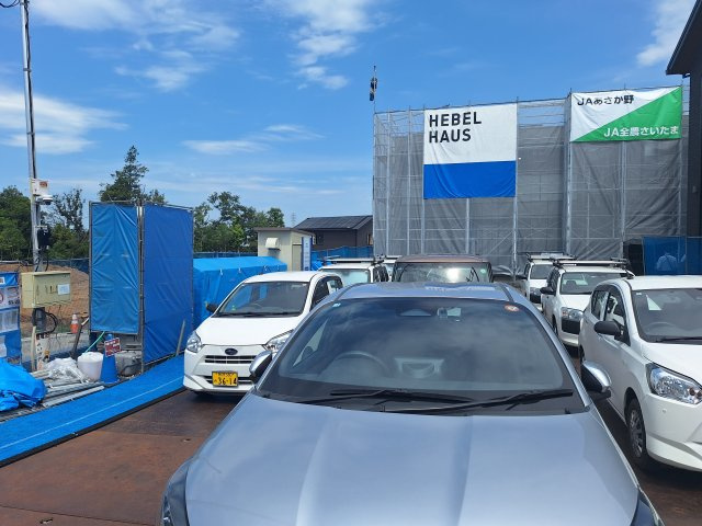 グリシーヌの駐車場