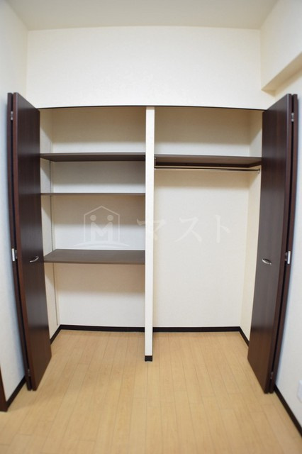 グランシス難波西の収納