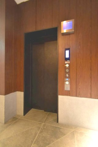【収納】コンフォリア江坂広芝町 