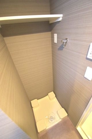 【トイレ】コンフォリア江坂広芝町 