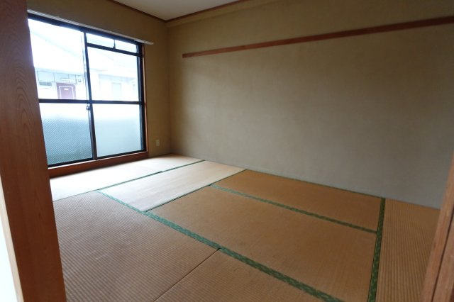 セザール霞A棟の和室