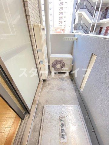 大阪市東淀川区東中島１丁目の賃貸マンションのバルコニー