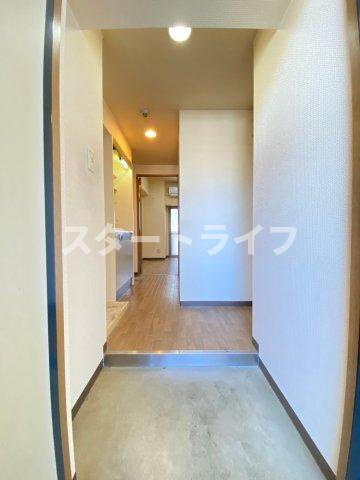 大阪市東淀川区東中島１丁目の賃貸マンションの玄関