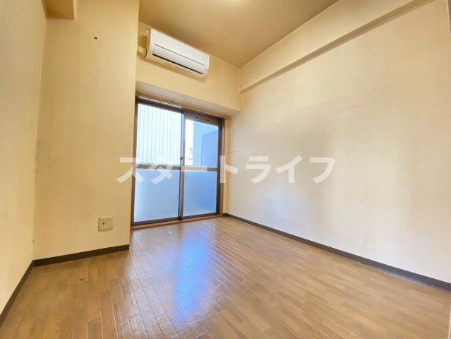 大阪市東淀川区東中島１丁目の賃貸マンションの居間・リビング