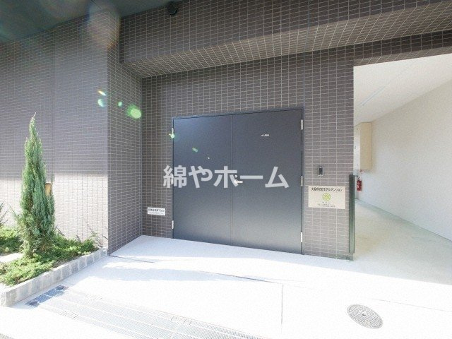 エステムコート難波サウスプレイスVIラグジーのエントランス|清潔なエントランスです